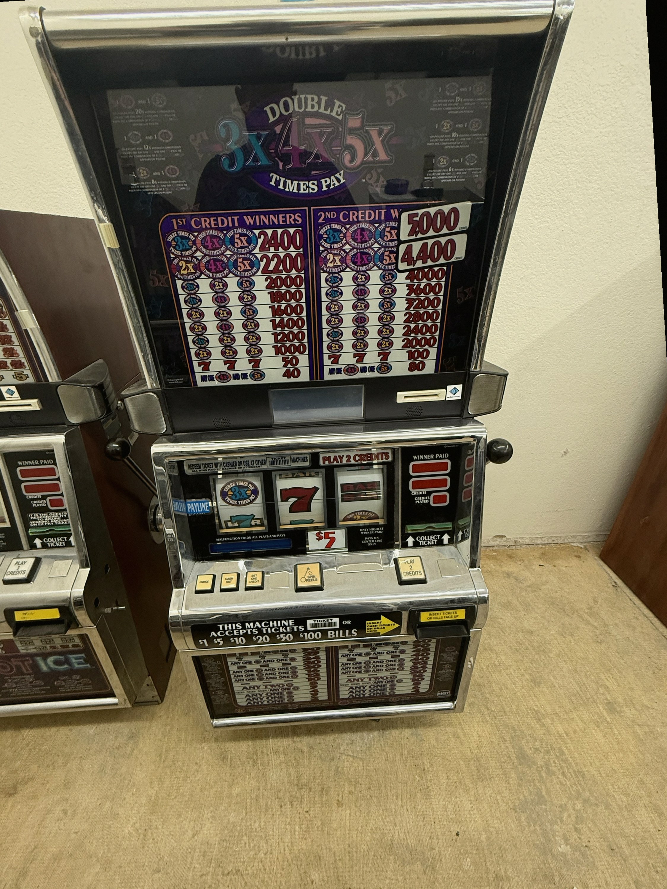 IGT S2000 Double 3x4x5x Times Pay